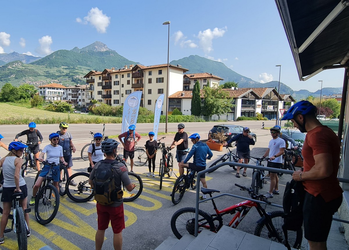 ALBERGO RUDY DI SINGH SATWANT & C. S.A.S. | Outdoor Experience | 1