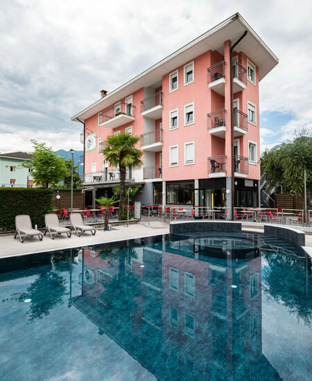 Offerta  Vacanze 2025 all' Hotel Rudy di Riva del Garda in Trentino