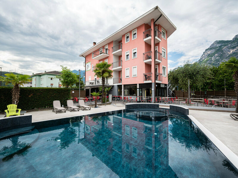 Offerta  Vacanze 2025 all' Hotel Rudy di Riva del Garda in Trentino
